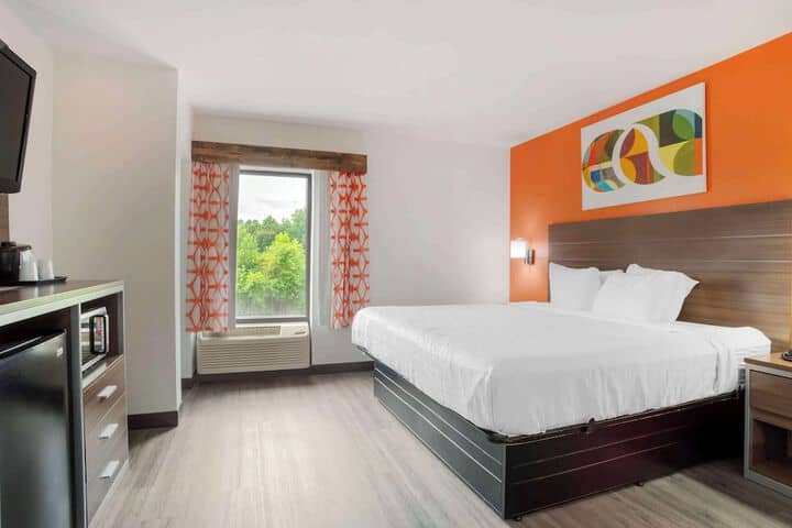 Room 15 of 51
