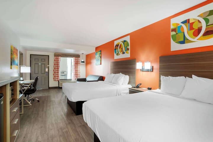 Room 18 of 51