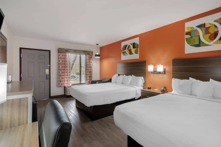 Room 7 of 51