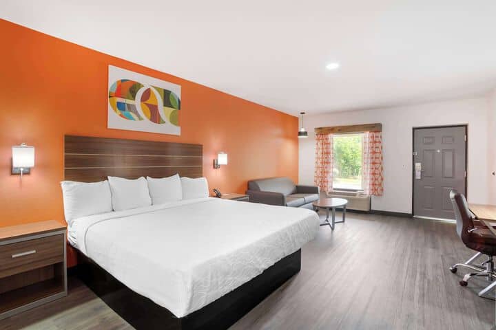 Room 21 of 51