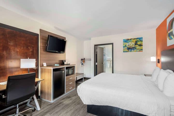 Room 29 of 51