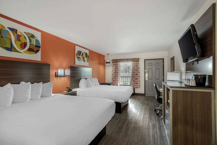 Room 8 of 51