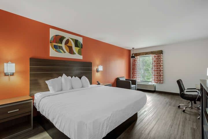 Room 10 of 51